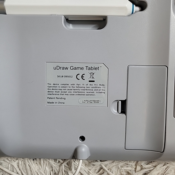 uDraw Game Tablet Accessory Piece for Wii Game Console Family Fun Activities - Picture 6 of 8